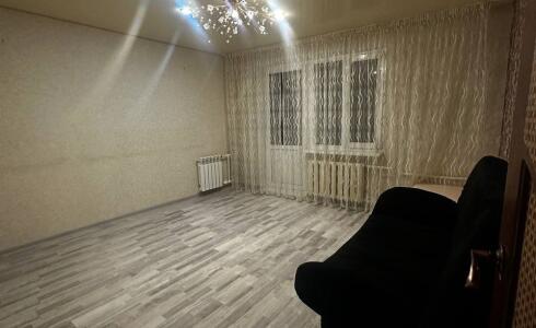 Продается 4-комнатная квартира 56м2 , 6 комплекс, номер 116513 - 1
