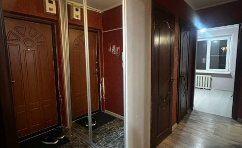 Продается 4-комнатная квартира 56м2 , 6 комплекс, номер 116513 - 15
