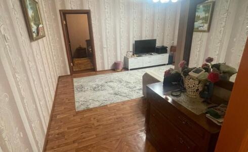 Продается 4-комнатная квартира 73м2 , 17 комплекс, номер 115766 - 3