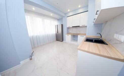 Продается 2-комнатная квартира 57м2 ,  комплекс, номер 112427 - 4
