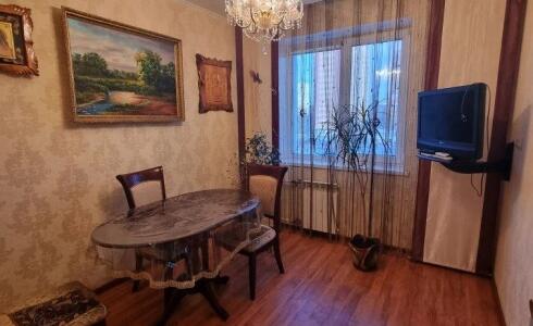 Продается 4-комнатная квартира 76м2 , 41 комплекс, номер 116440 - 4