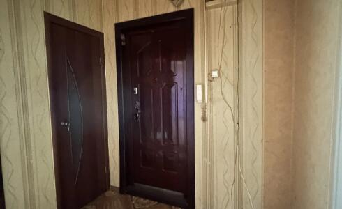 Продается 3-комнатная квартира 56м2 , 10 комплекс, номер 116626 - 9