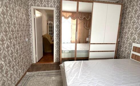 Продается 3-комнатная квартира 64м2 , 6 комплекс, номер 115976 - 1