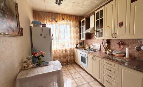 Продается 2-комнатная квартира 51м2 , 20 комплекс, номер 116287 - 7