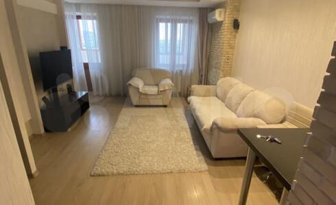 Продается 2-комнатная квартира 45м2 , 14 комплекс, номер 115551 - 32