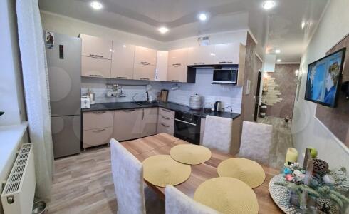 Продается 3-комнатная квартира 81м2 , 9 комплекс, номер 112208 - 15