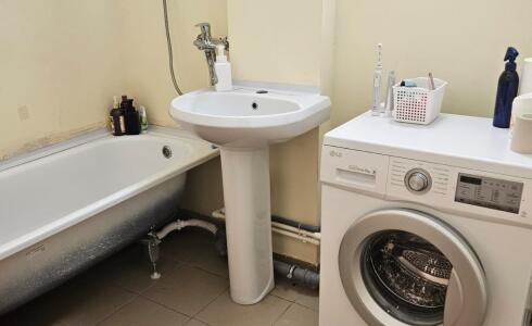 Продается 1-комнатная квартира 37м2 ,  комплекс, номер 115706 - 8