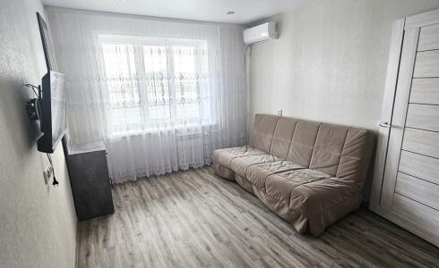 Продается 1-комнатная квартира 32м2 , 50 комплекс, номер 116657 - 3