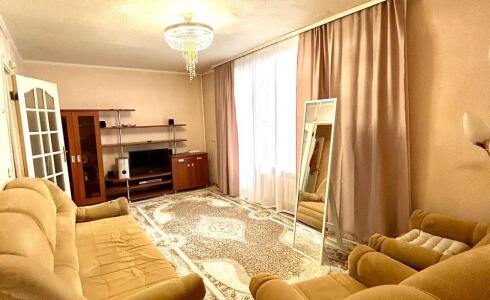 Продается 3-комнатная квартира 64м2 , 6 комплекс, номер 115976 - 6