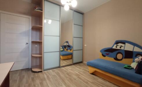 Продается 2-комнатная квартира 46м2 , 14 комплекс, номер 112403 - 6