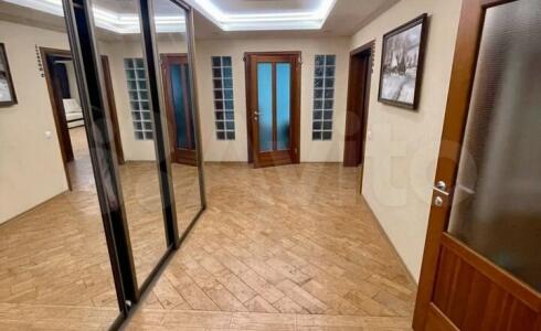 Продается 5-комнатная квартира 188м2 , 31 комплекс, номер 116164 - 1