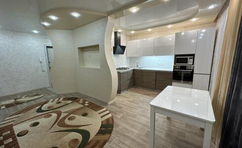 Продается 3-комнатная квартира 71м2 , 37 комплекс, номер 115531 - 1