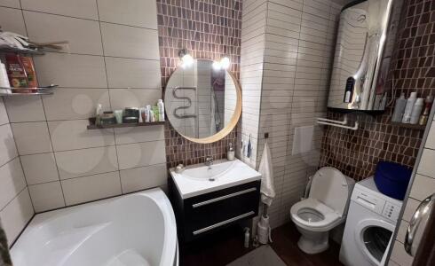 Продается 2-комнатная квартира 58м2 , 39 комплекс, номер 115683 - 3