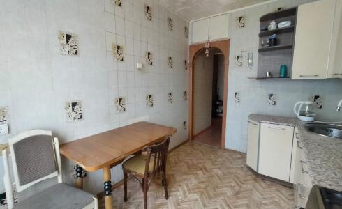 Продается 4-комнатная квартира 84м2 , 27 комплекс, номер 115528 - 3