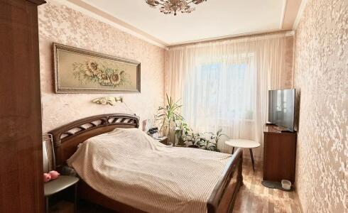 Продается 2-комнатная квартира 54м2 , 37 комплекс, номер 116612 - 5