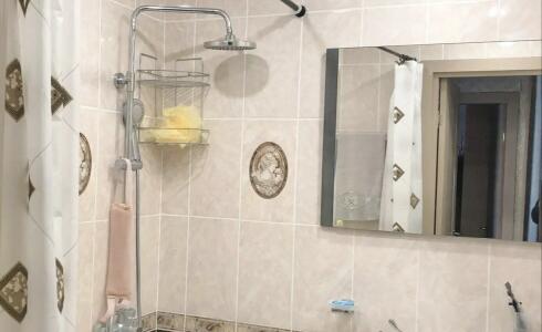 Продается 3-комнатная квартира 58м2 , 2 комплекс, номер 116558 - 7