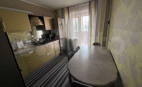 Продается 2-комнатная квартира 58м2 , 39 комплекс, номер 115683 - 5