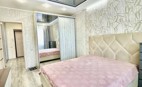 Продается 3-комнатная квартира 54м2 , 14 комплекс, номер 115973 - 6