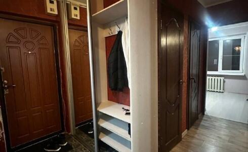 Продается 4-комнатная квартира 56м2 , 6 комплекс, номер 116513 - 17