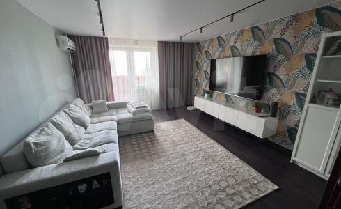 Продается 2-комнатная квартира 58м2 , 39 комплекс, номер 115683 - 1