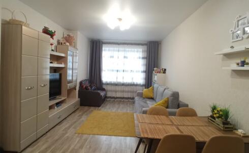 Продается 2-комнатная квартира 46м2 , 14 комплекс, номер 112403 - 3