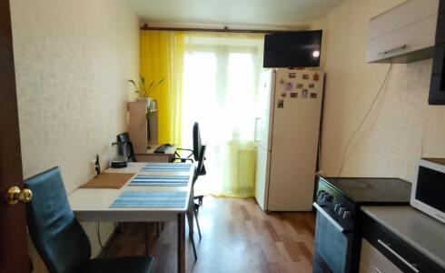 Продается 1-комнатная квартира 37м2 , 64 комплекс, номер 114480 - 3