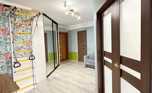 Продается 1-комнатная квартира 48м2 , 12 комплекс, номер 115651 - 7