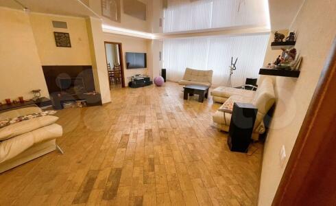 Продается 5-комнатная квартира 188м2 , 31 комплекс, номер 116164 - 2