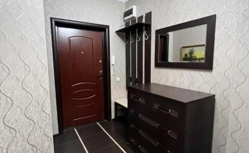 Продается 1-комнатная квартира 42м2 , 36 комплекс, номер 116681 - 7