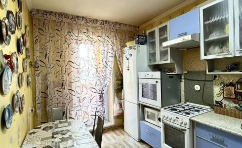 Продается 2-комнатная квартира 54м2 , 37 комплекс, номер 116612 - 7